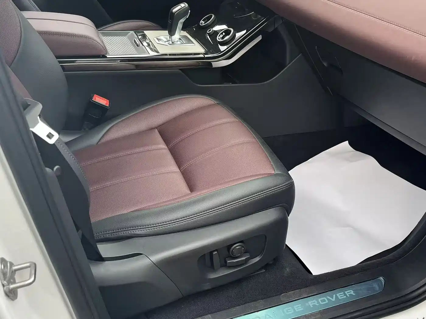 LAND ROVER RANGE ROVER AURORA