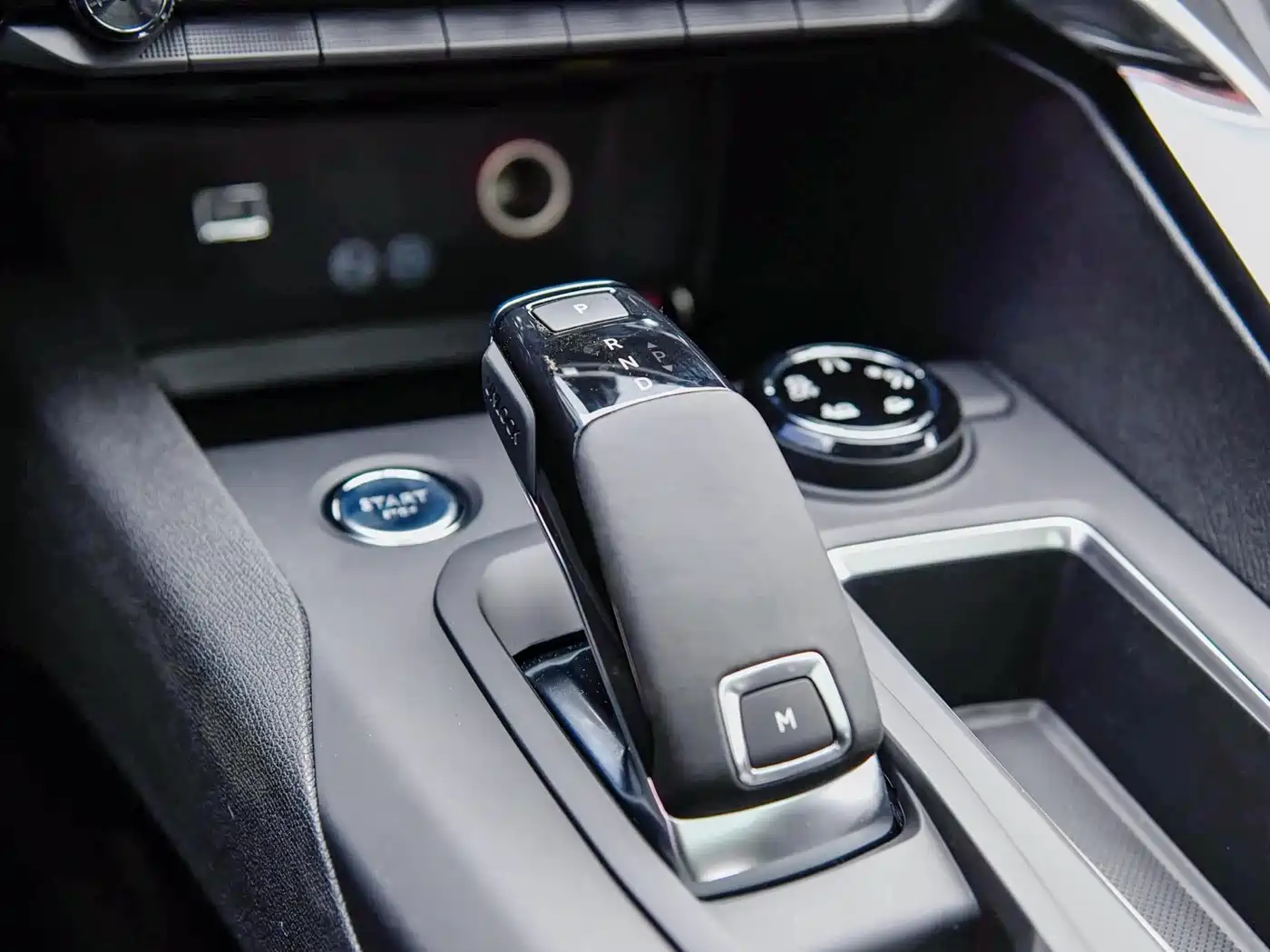 Peugeot 4008 2018 350THP Luxury фото 21