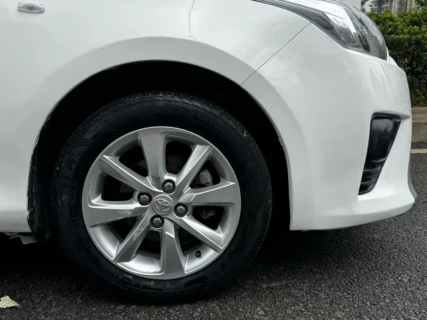 Toyota YARiS L Zhi Xuan 2015 1.5G Auto Sunroof Special Edition фото 20