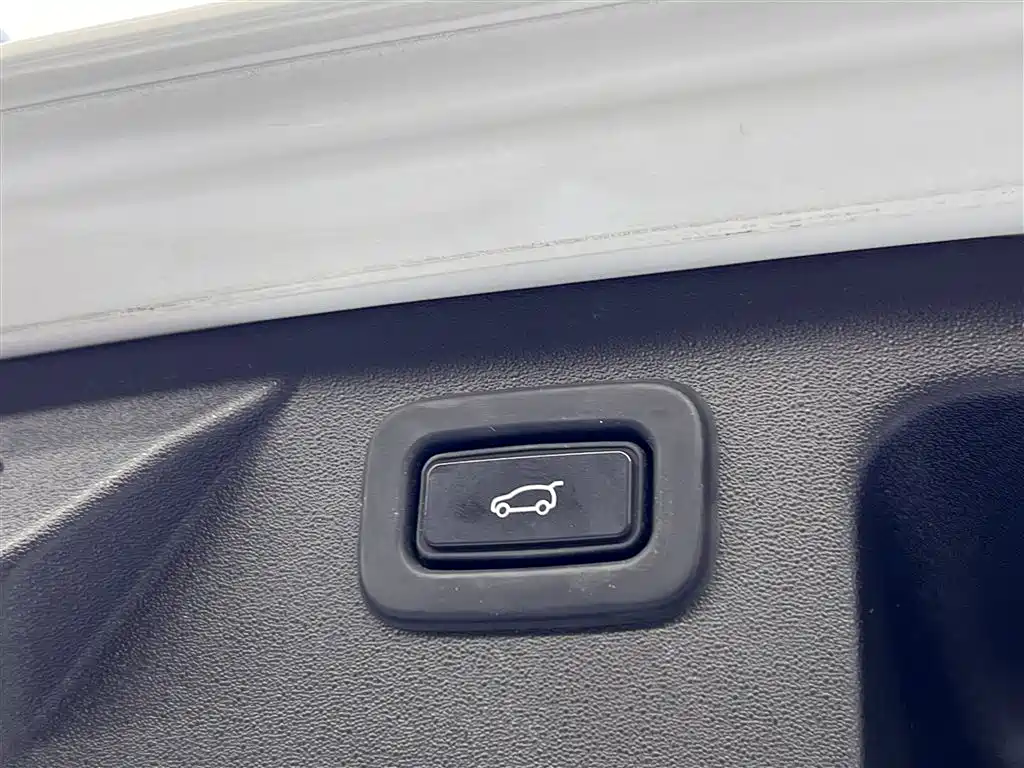 Land Rover Discovery Sport 2020 249PS R-Dynamic Performance фото 26