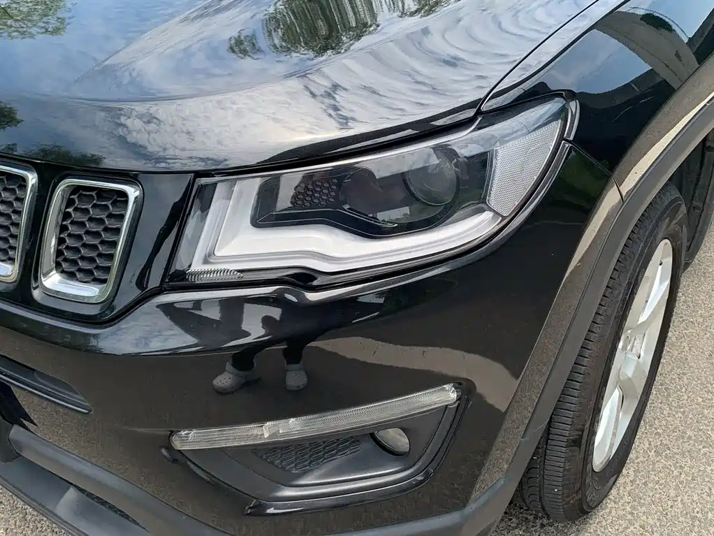 Фото 4 - Jeep Compass