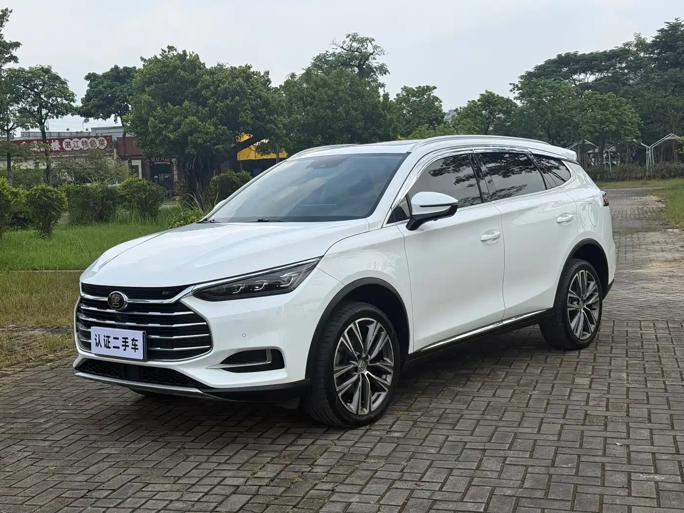 Фото 1 - BYD Tang