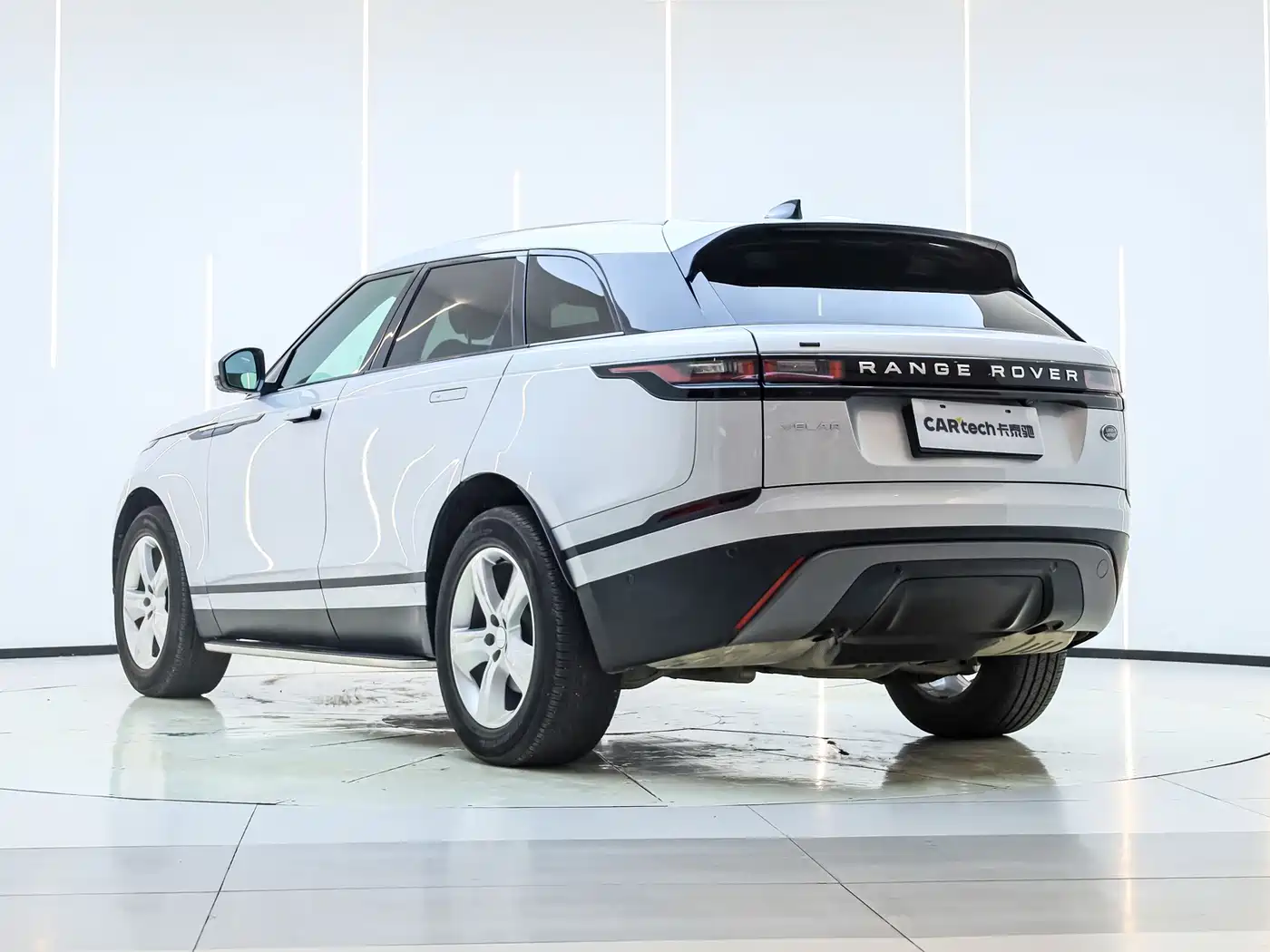 Land Rover Range Rover Velar 2022 250PS фото 6