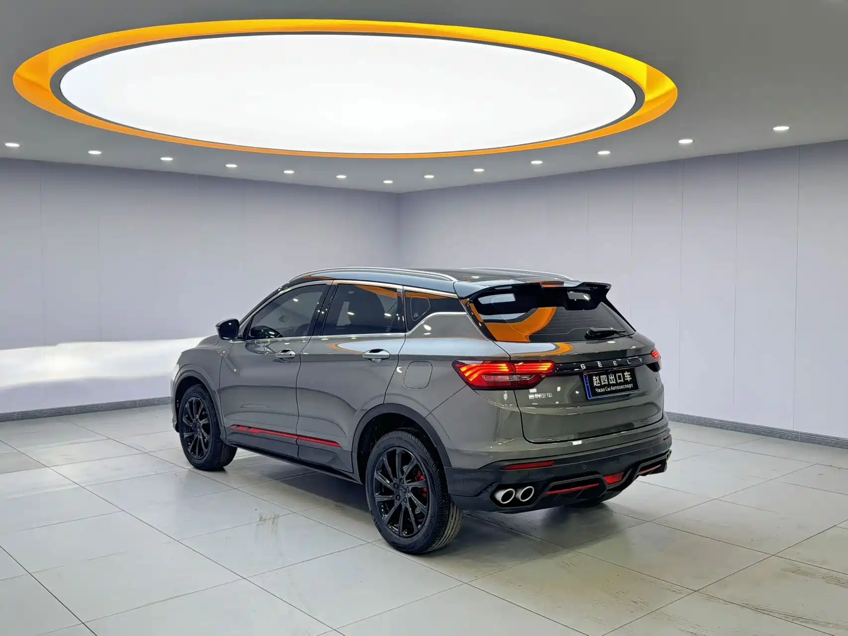 Фото 4 - Geely Coolray