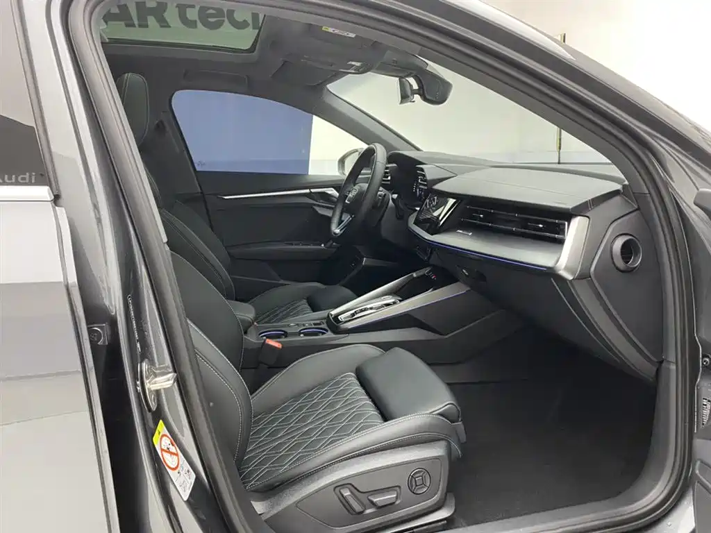 Audi A3 2025 Facelift A3L Limousine 35TFSI Flying Spur Premium фото 20