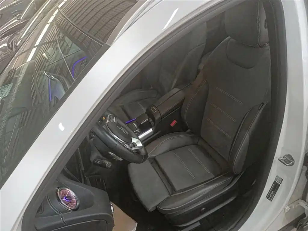 Mercedes-Benz EQA 2022 EQA 300 4MATIC Launch Special Edition фото 15