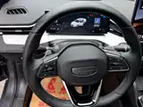 Фото 2 - Geely Preface