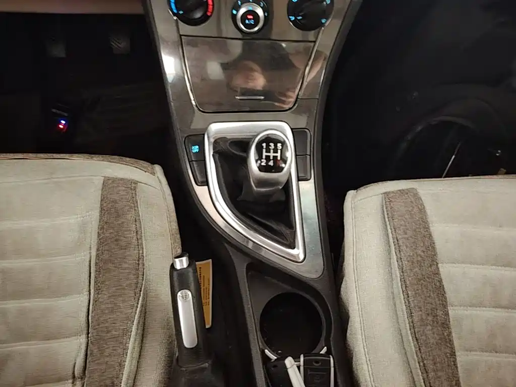 Photo 14 - Zhonghua V5