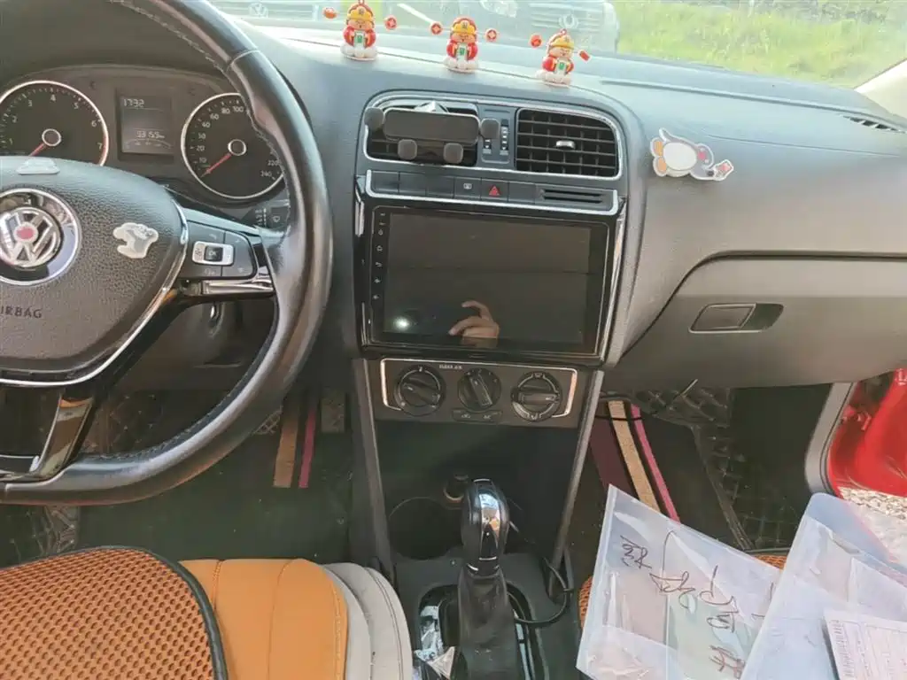 Volkswagen Polo 2016 1.6L Automatic Comfort фото 13