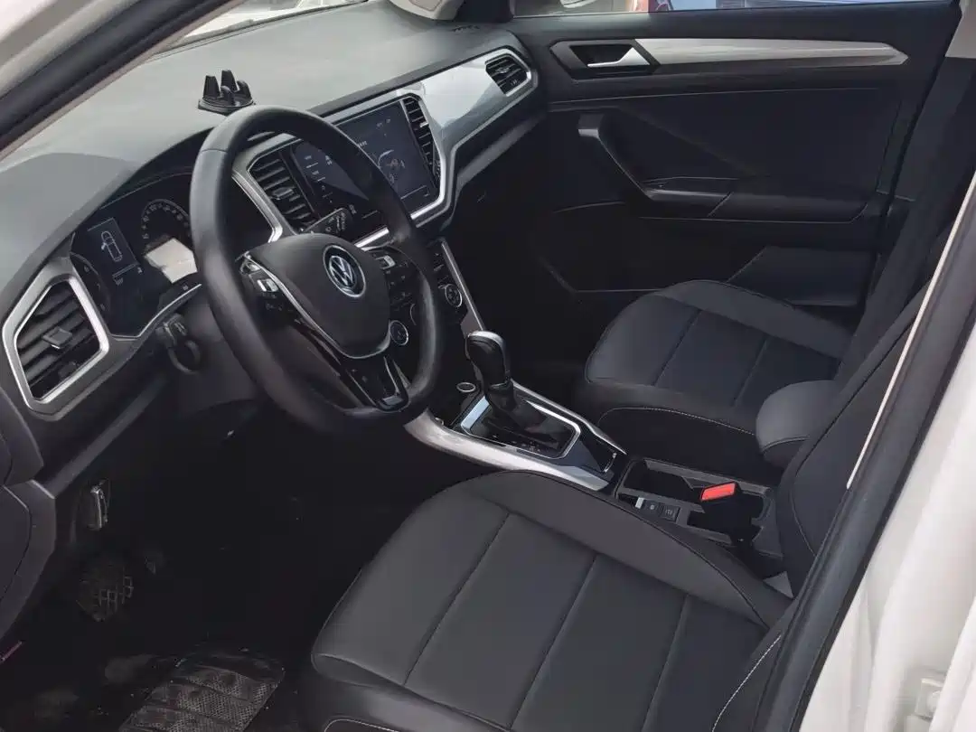 VOLKSWAGEN T ROC EXPLORING SONGS