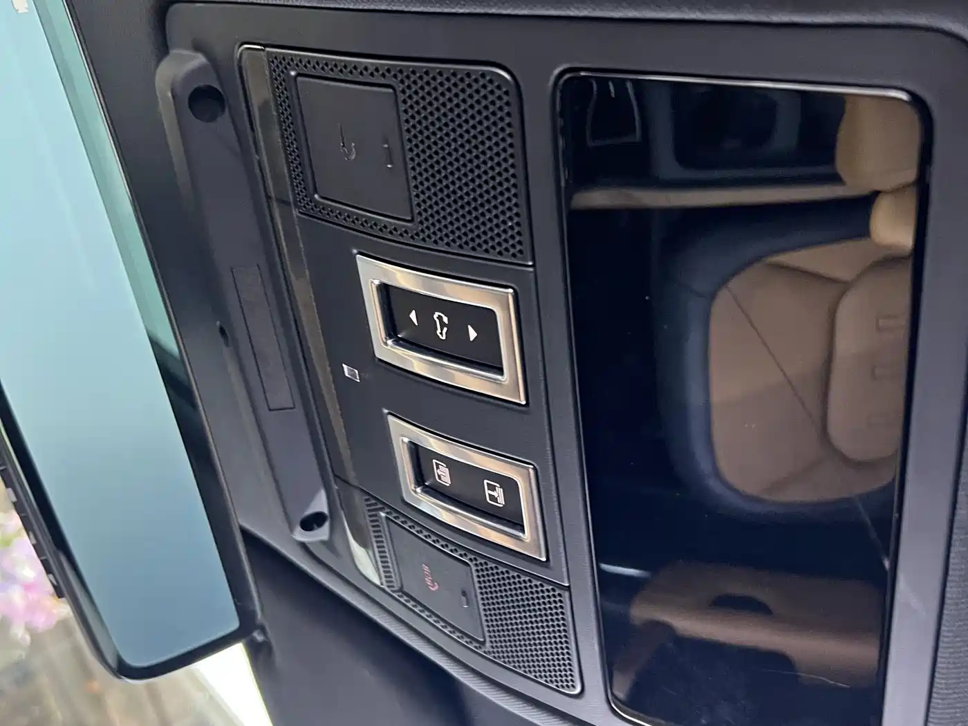 Фото 22 - Land Rover Defender