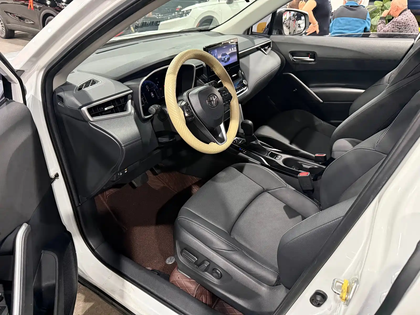 Photo 4 - Toyota Frontlander