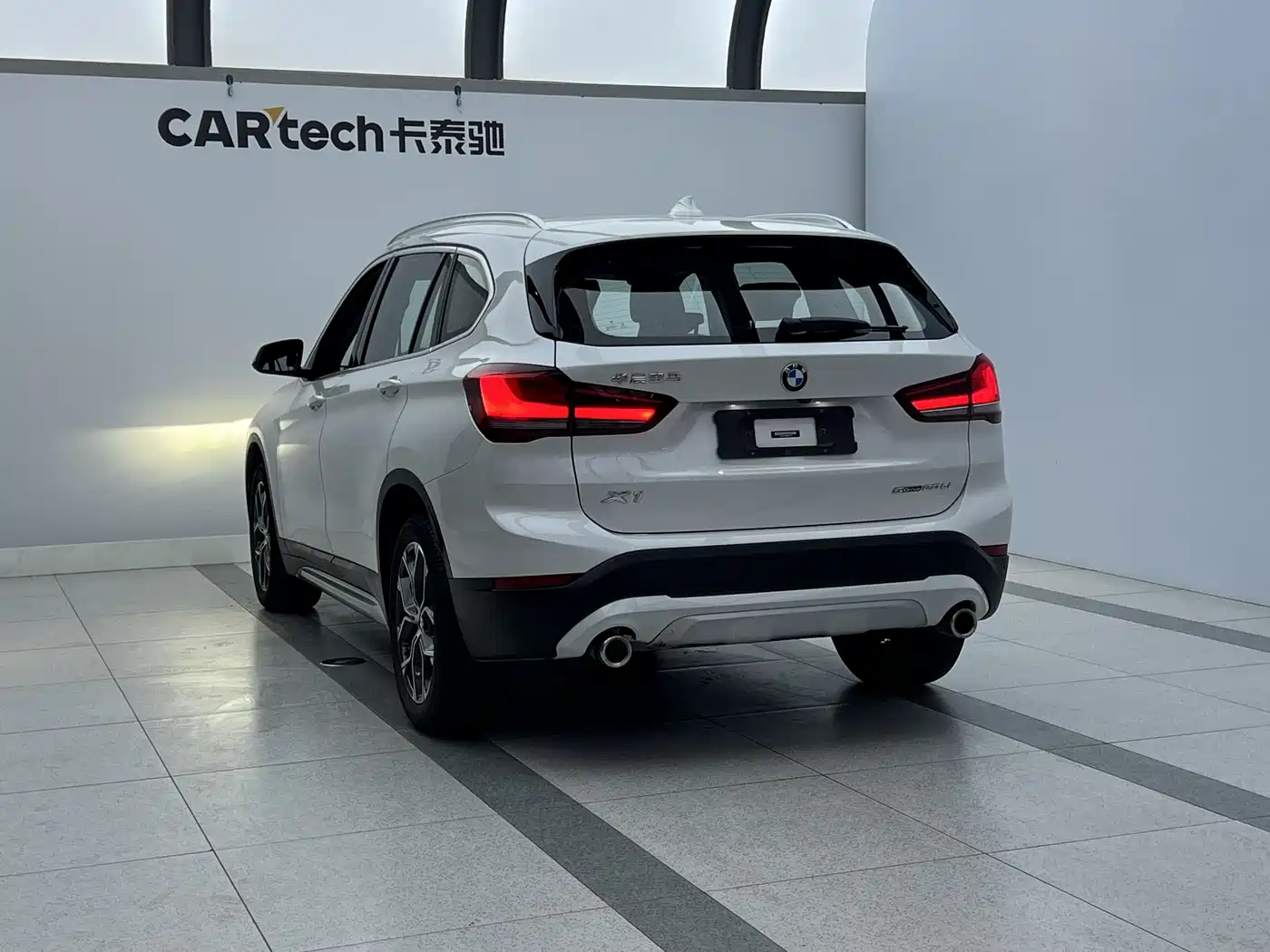 BMW X1 2021 sDrive20Li Exclusive фото 4