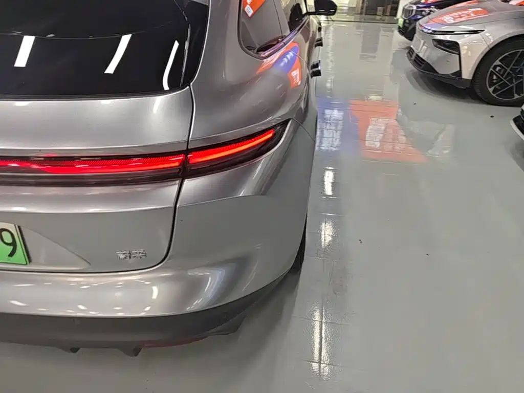 Фото 8 - NIO ET5T
