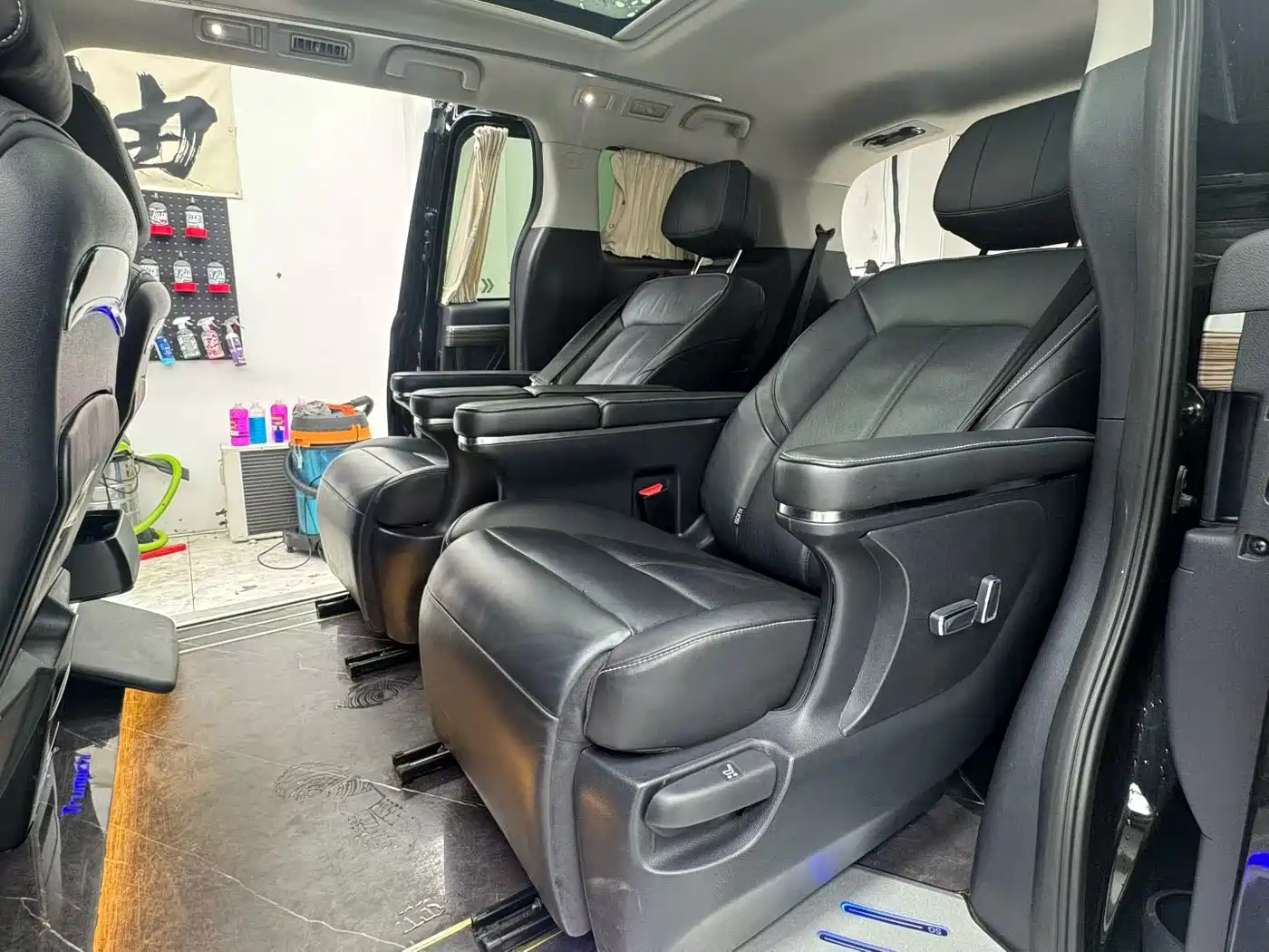 GAC Trumpchi Trumpchi M8 2021 Leading Show Series 390T Prestige Edition фото 9