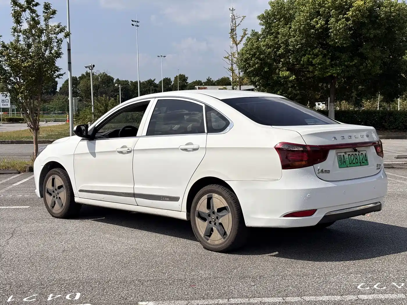 Dongfeng Aeolus Dongfeng Fengshen E70 2022 2021 Facelift 360H Battery Swap Version