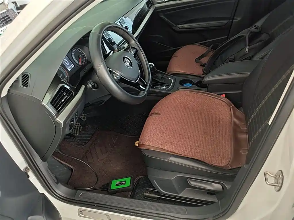 Volkswagen Lavida 2018 Hatchback 280TSI DSG Comfort Edition China V фото 15