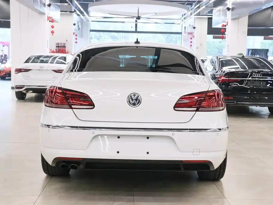 Volkswagen FAW-Volkswagen CC 2018 1.8TSI Luxury фото 4