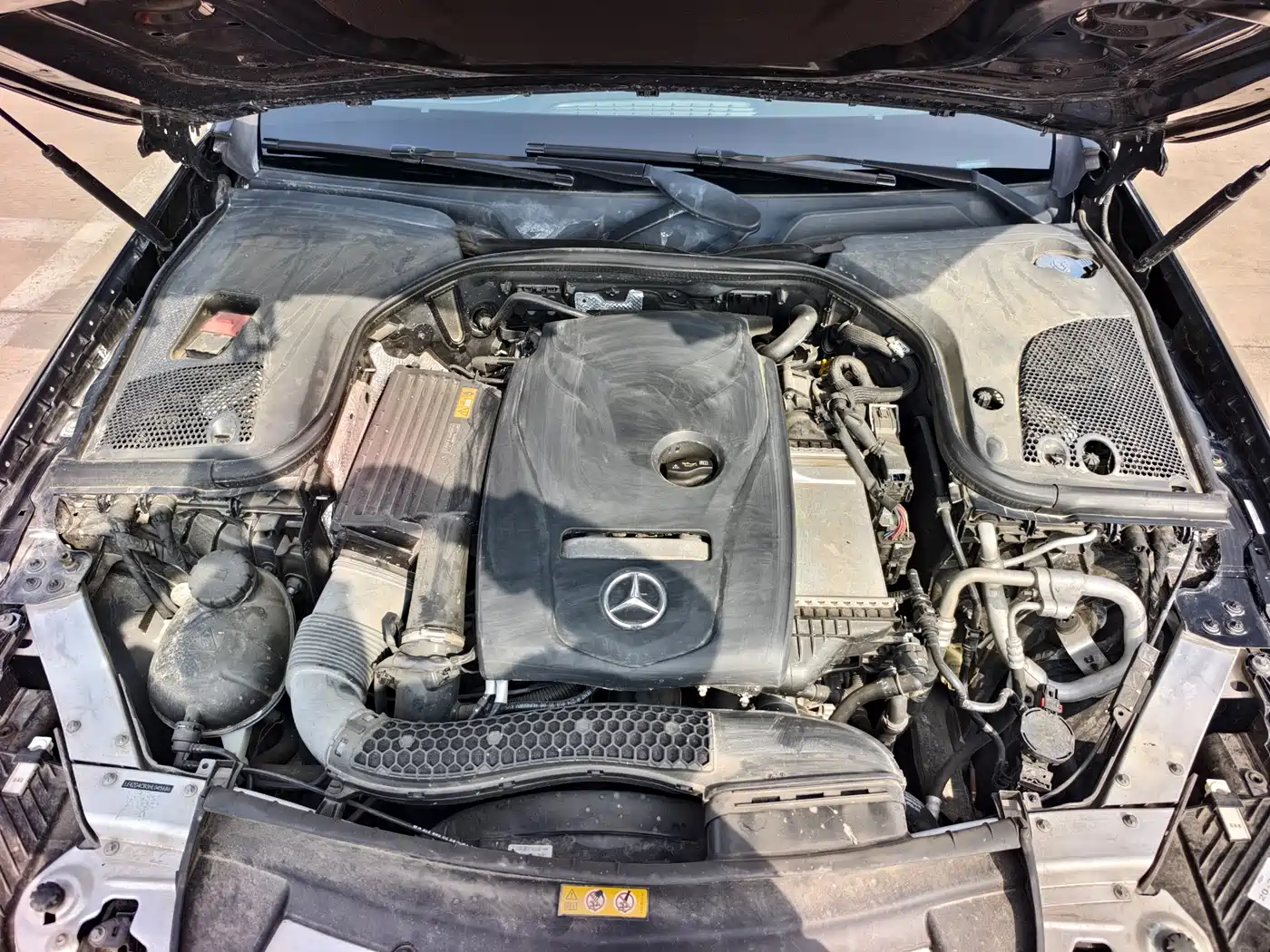 Mercedes-Benz E-Class 2016 E 200 L Sport Type фото 10