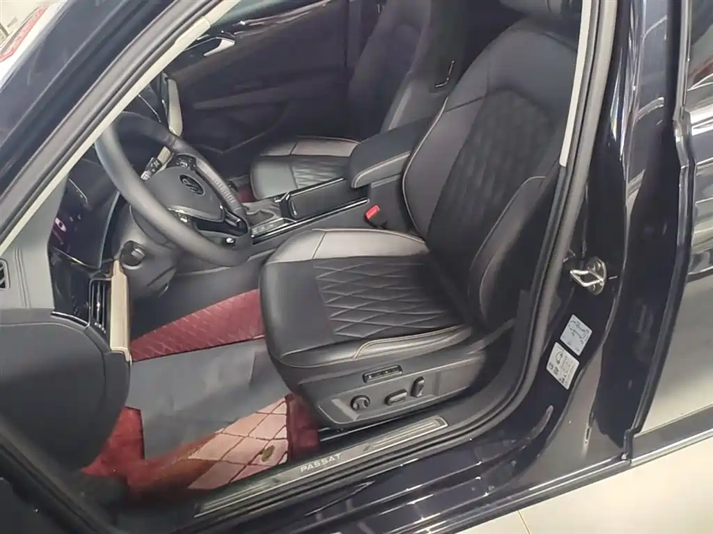 Volkswagen Passat 2020 Facelift 330TSI Luxury China VI фото 15
