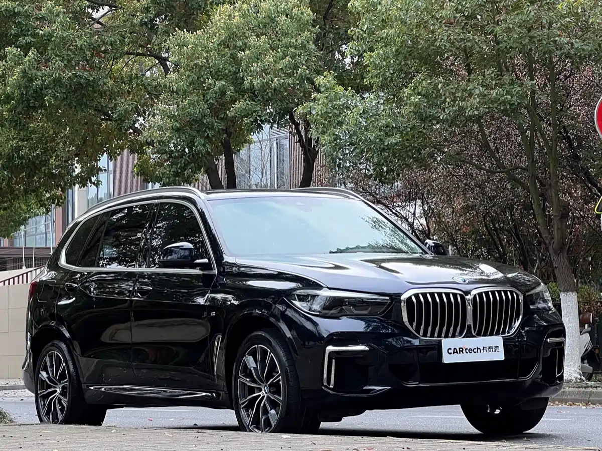 BMW X5 2022 xDrive 30Li M Sport Package фото 3