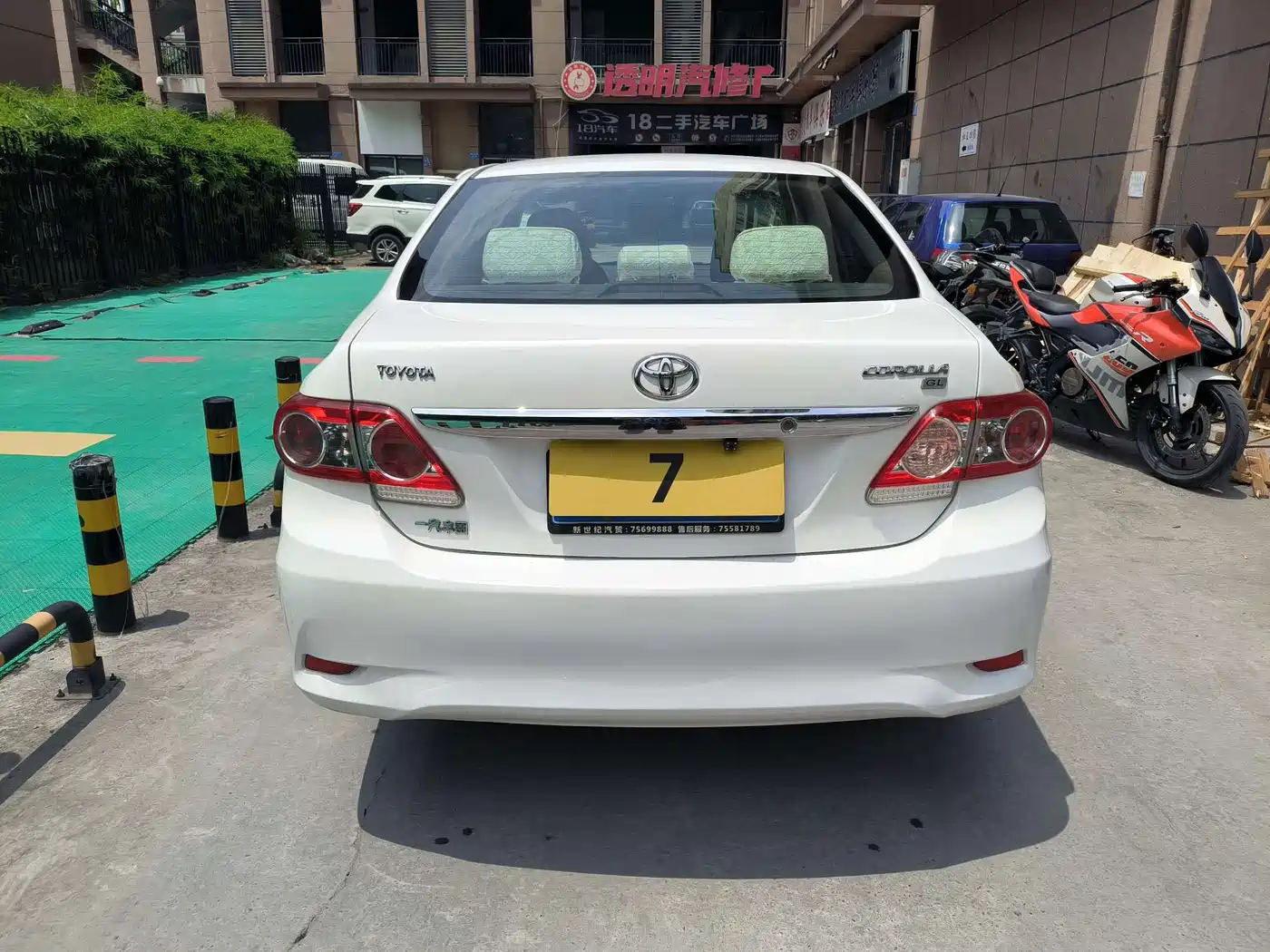 Фото 4 - Toyota Corolla