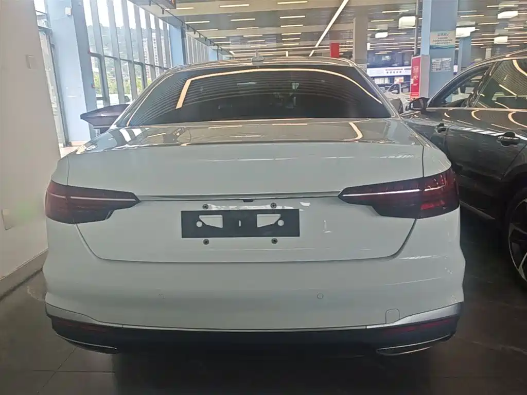 Audi A4L 2020 40 TFSI Fashion Dynamic Edition фото 6