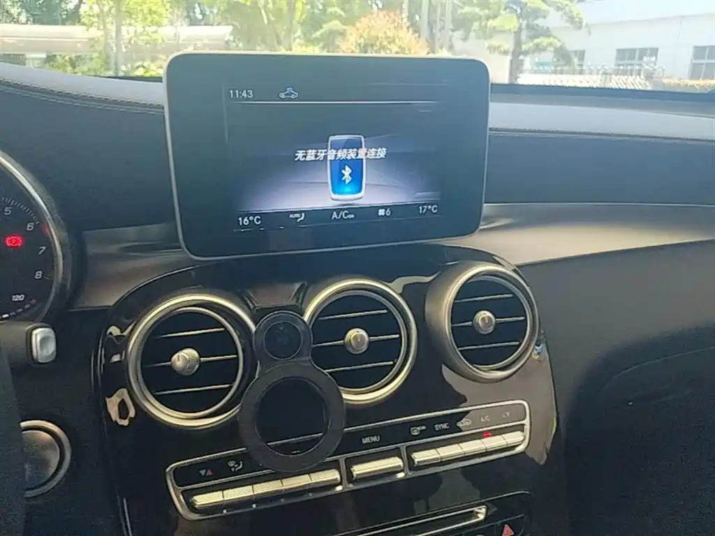 Mercedes-Benz GLC 2019 GLC 260 L 4MATIC Dynamic фото 13