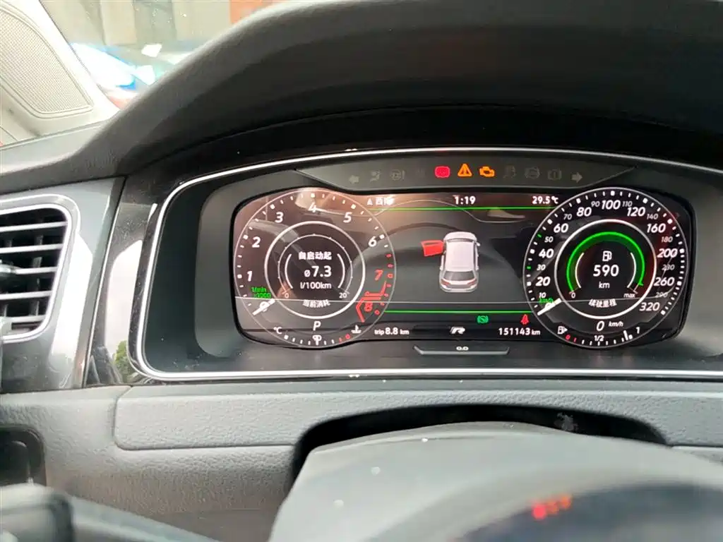 Volkswagen Golf 2018 230TSI Automatic Luxury фото 12