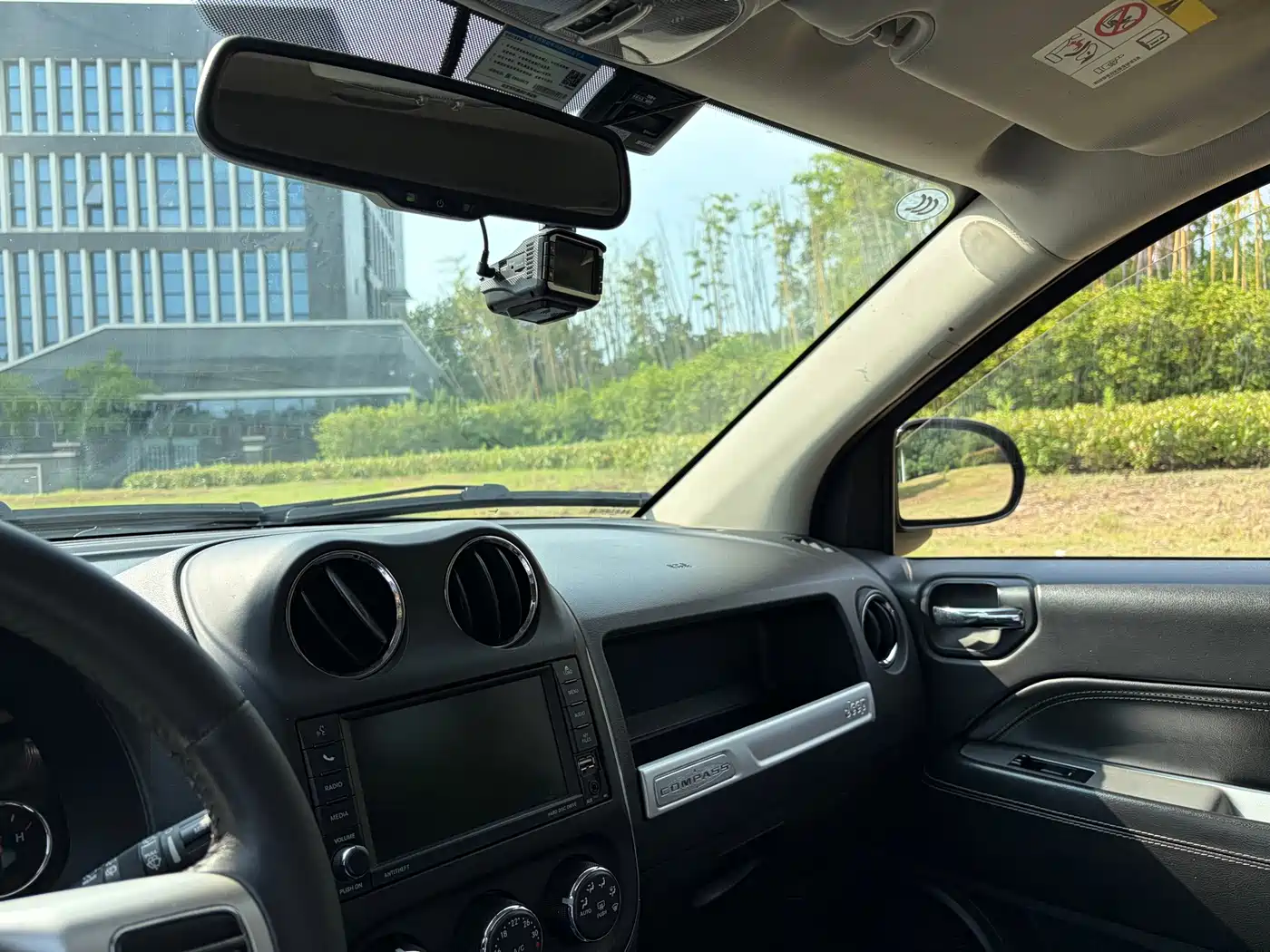 Фото 16 - Jeep Compass (Import)