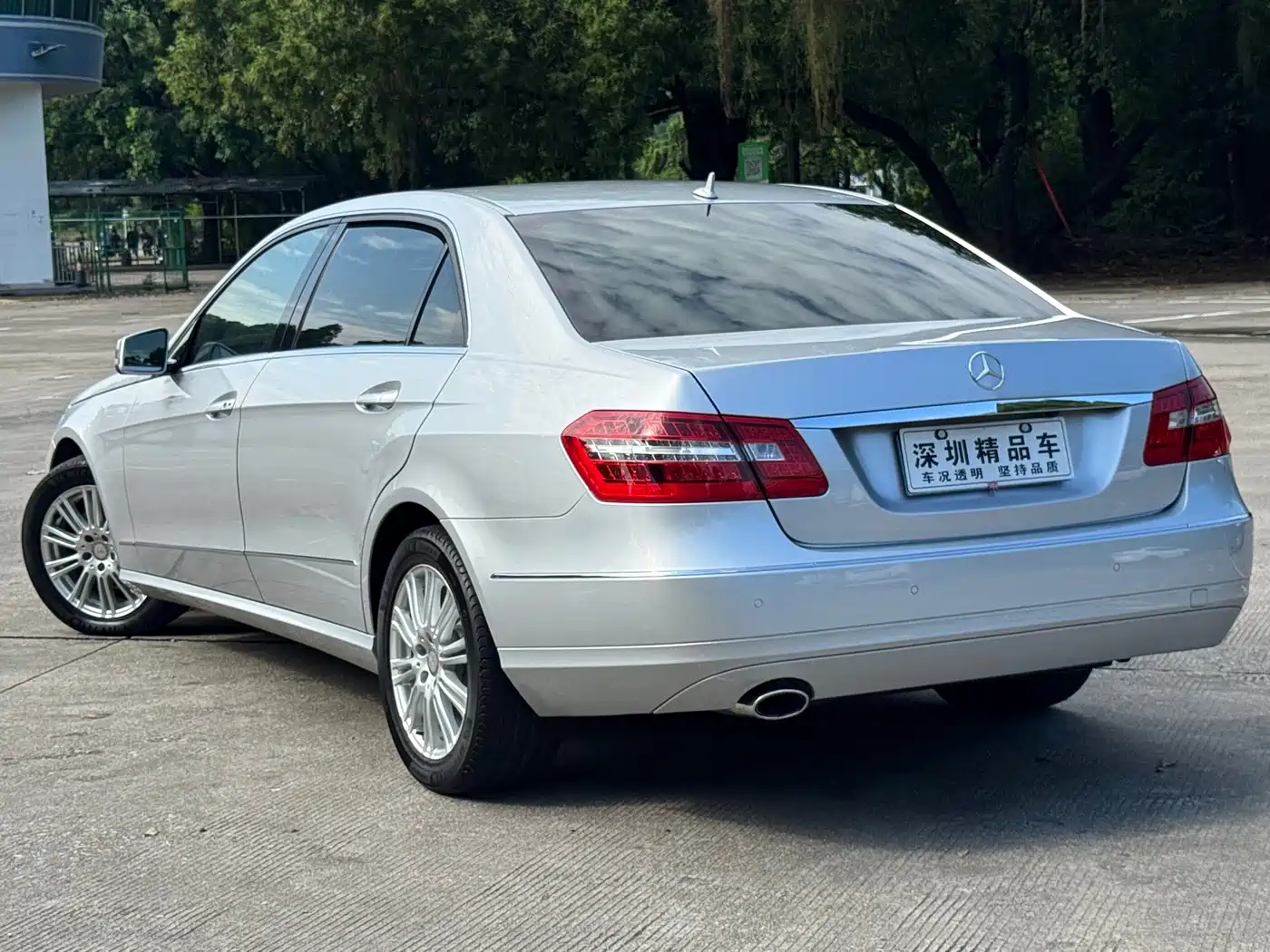 Mercedes-Benz E-Class 2012 2013 Model E 260 L CGI Elegance
