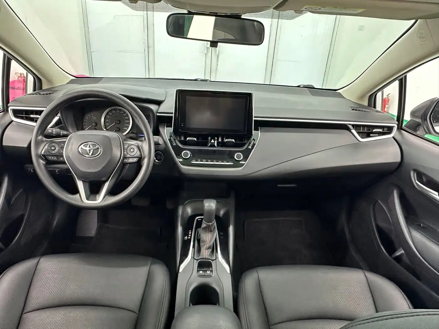 Toyota Corolla 2021 1.2T S-CVT Elite PLUS Edition фото 12