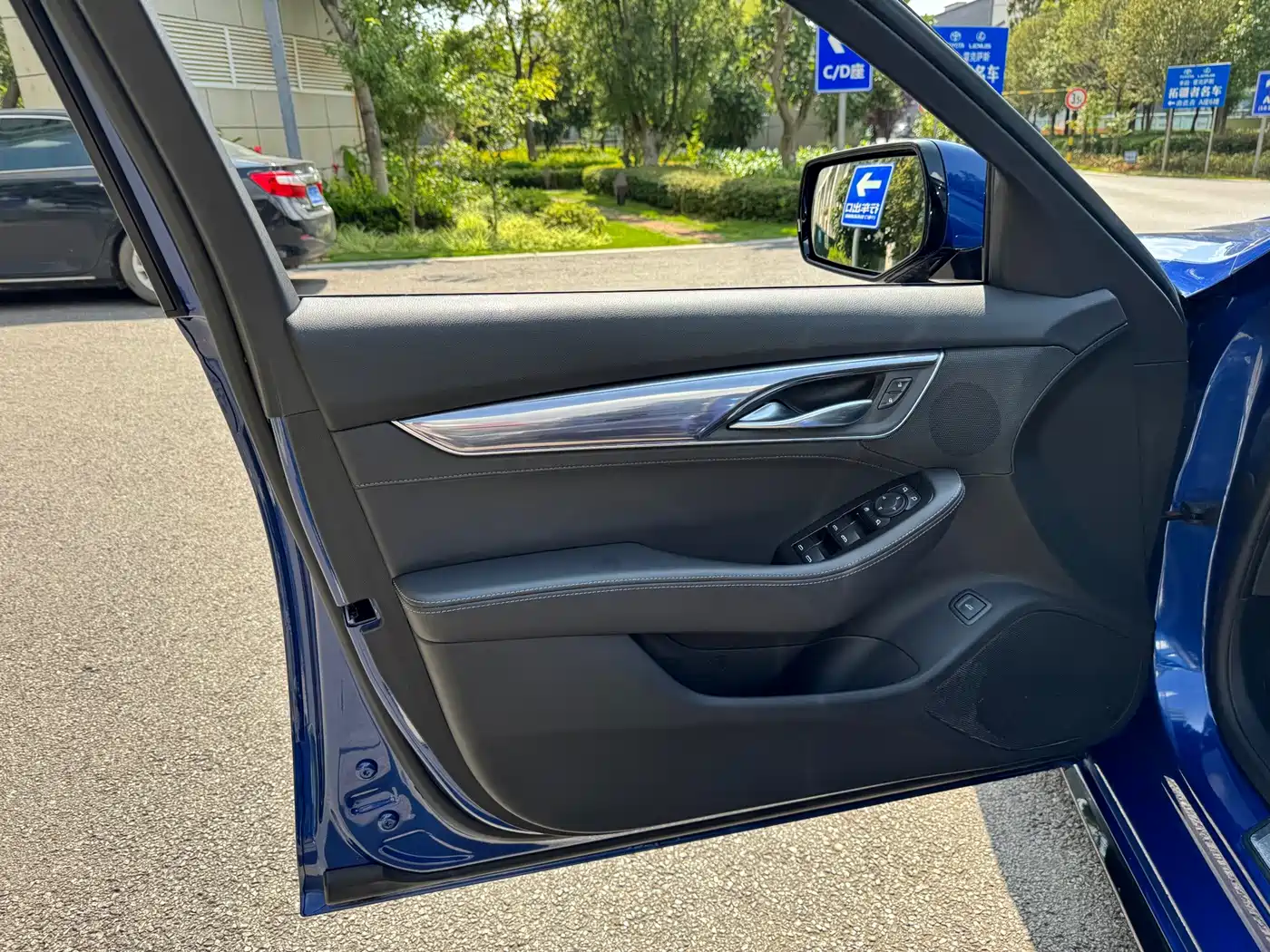 Фото 21 - Cadillac CT5