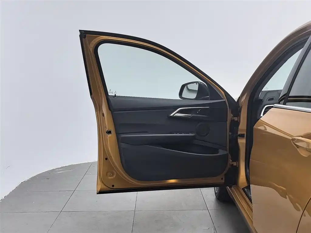 BMW 1 Series 2017 118i Sport фото 8