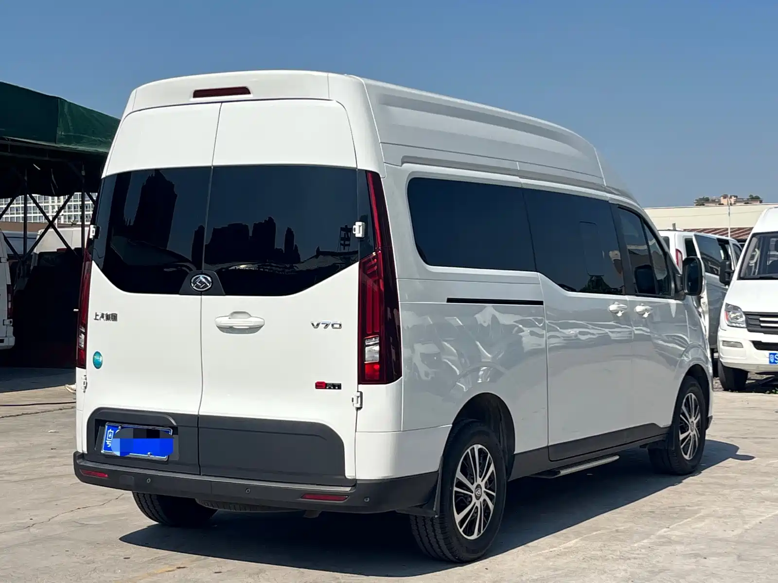 Фото 4 - Maxus Xintu V70