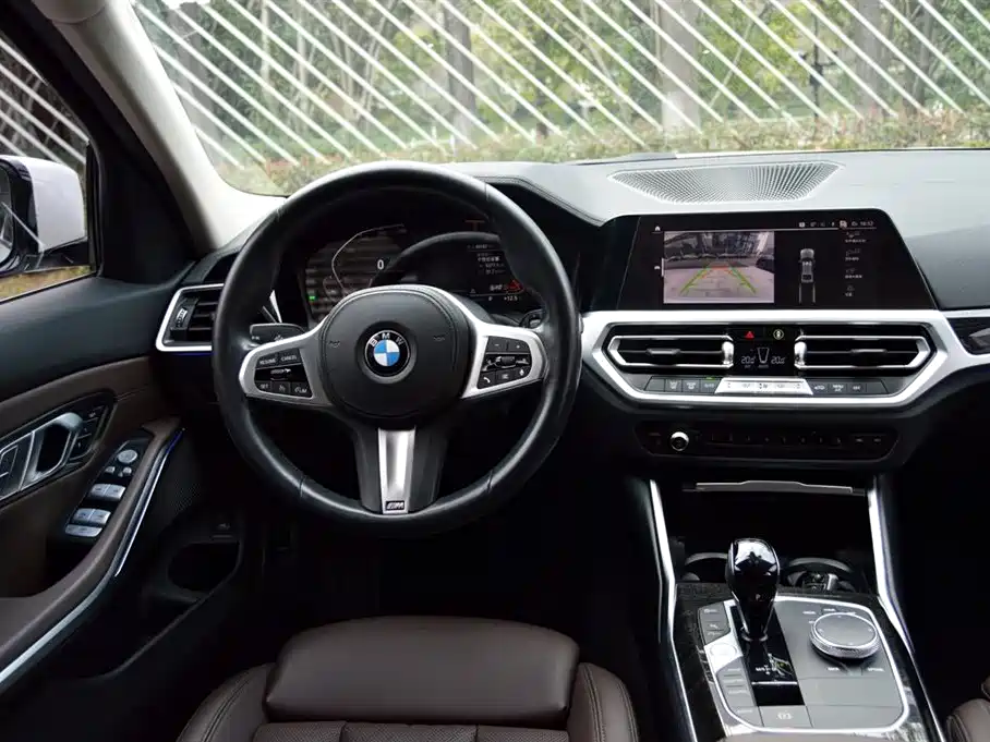 BMW 3 Series 2022 325Li M Sport Package фото 13