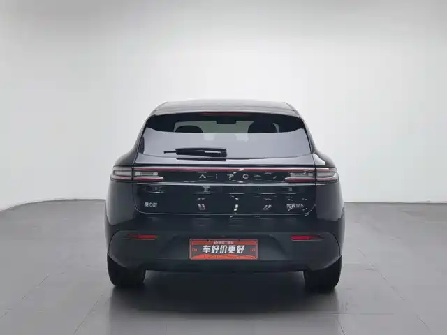 AITO Wenjie AITO M5 2022 Extended Range AWD Performance Edition — фото 4