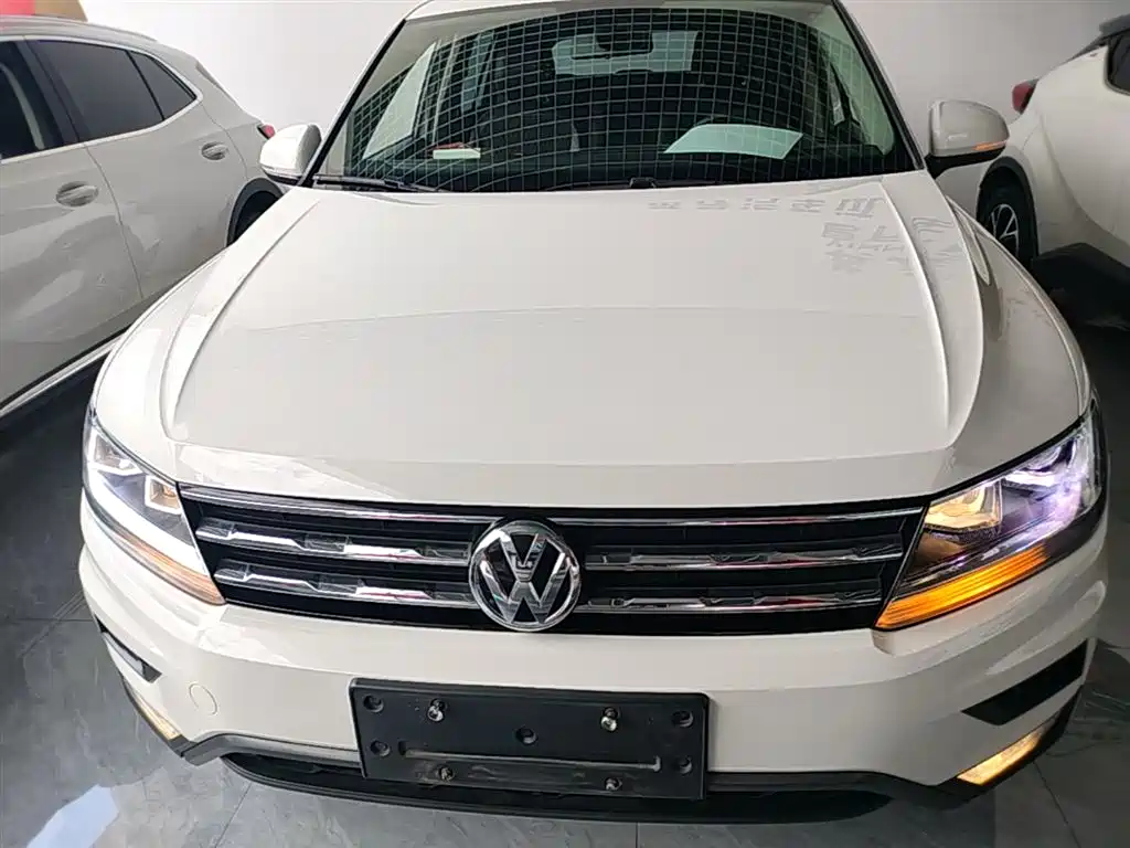 Volkswagen Tiguan L 2020 330TSI Auto 2WD Trend China VI фото 3