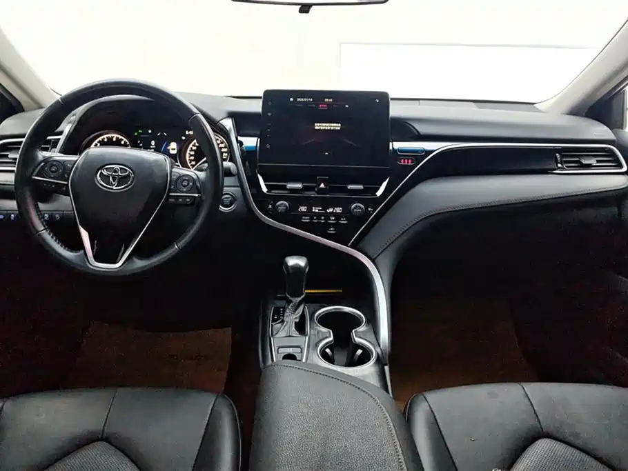 Toyota Camry 2021 2.0G Luxury Edition фото 12
