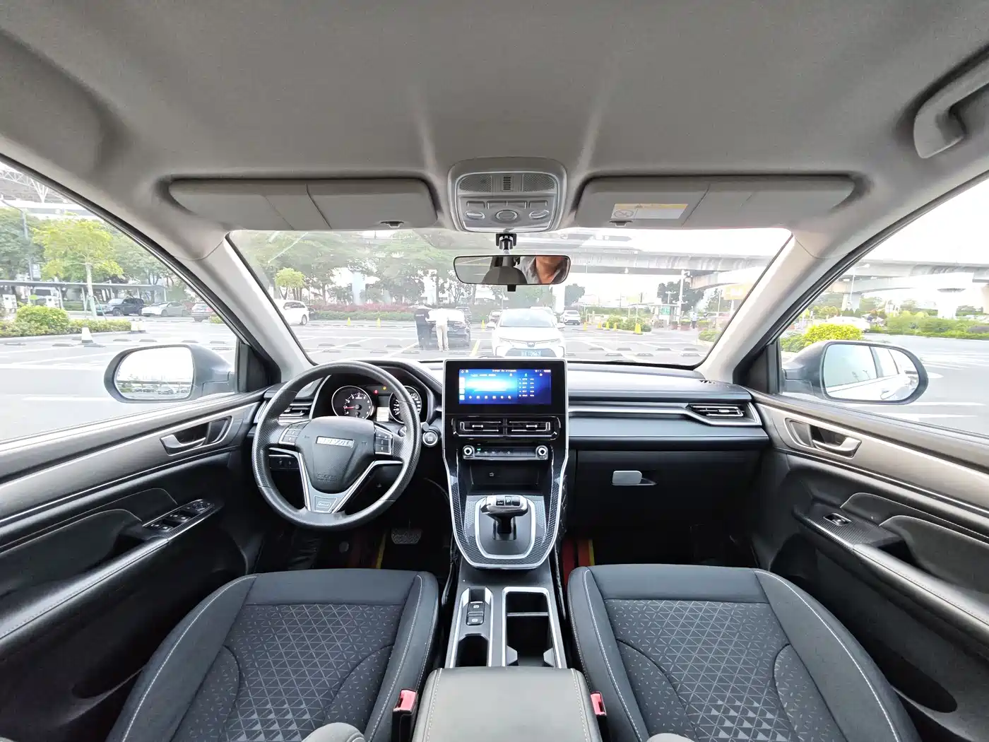 Haval M6 2021 PLUS 1.5T DCT Luxury Smart Connect фото 20