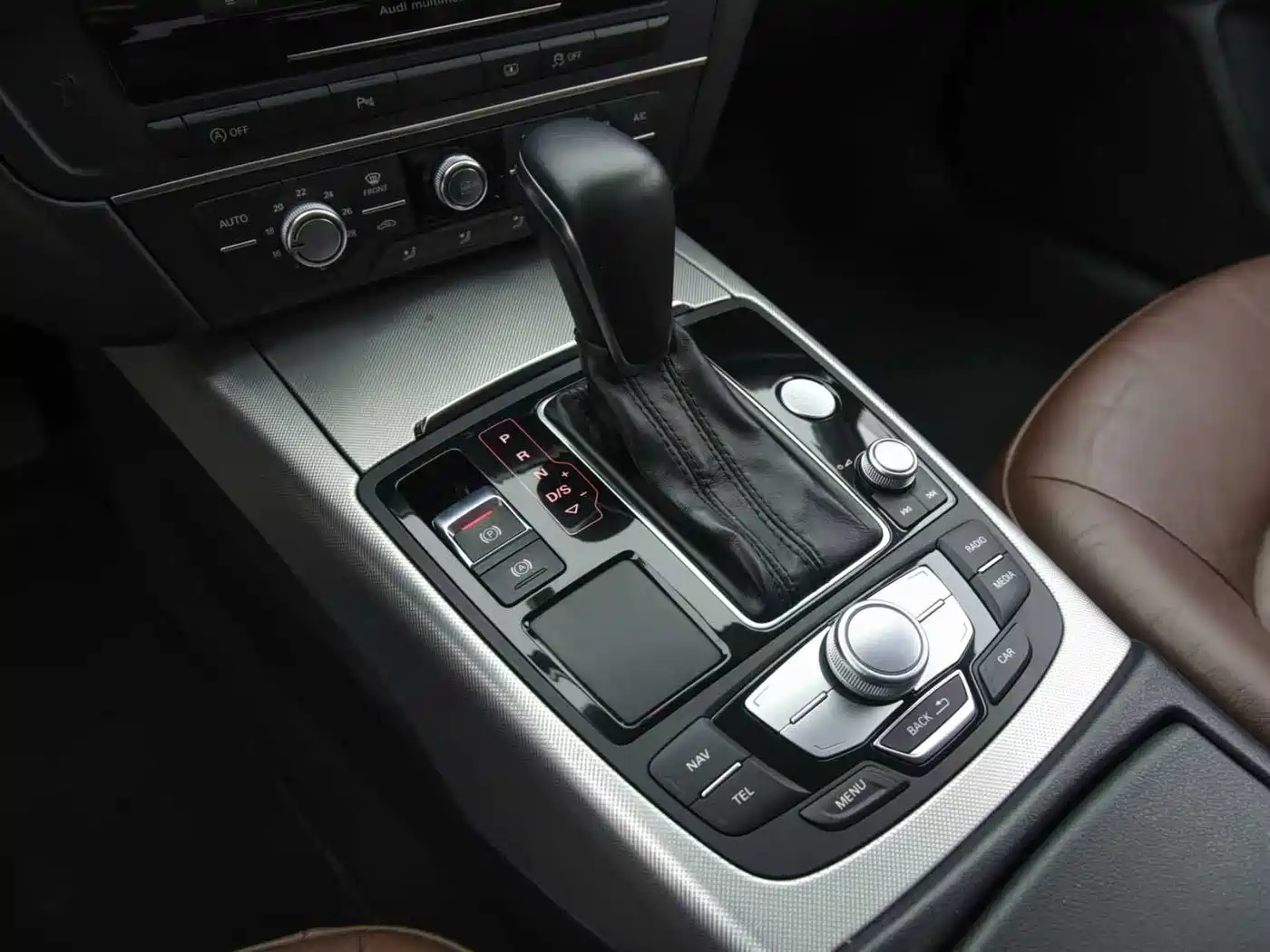 Audi A6L 2018 30th Anniversary 35 TFSI Fashion фото 8