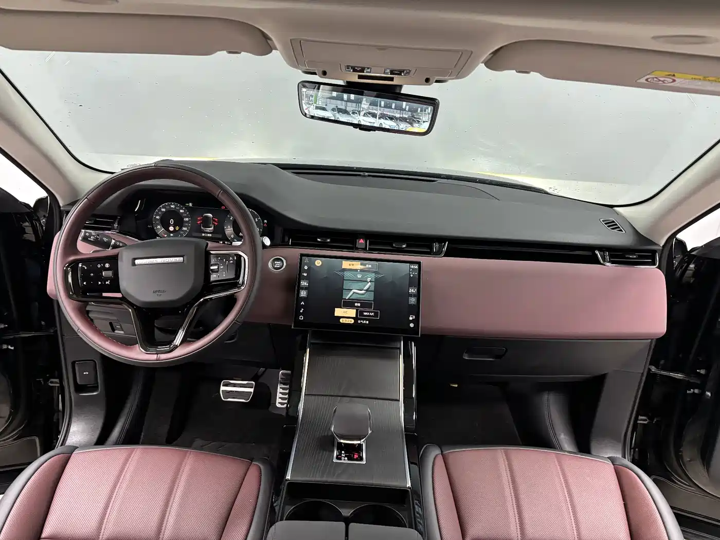 Photo 15 - Land Rover Range Rover Evoque
