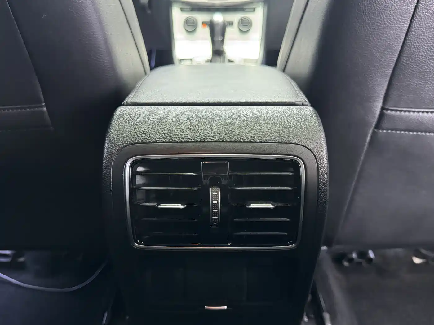 Volkswagen FAW-Volkswagen CC 2018 1.8TSI Premium фото 15