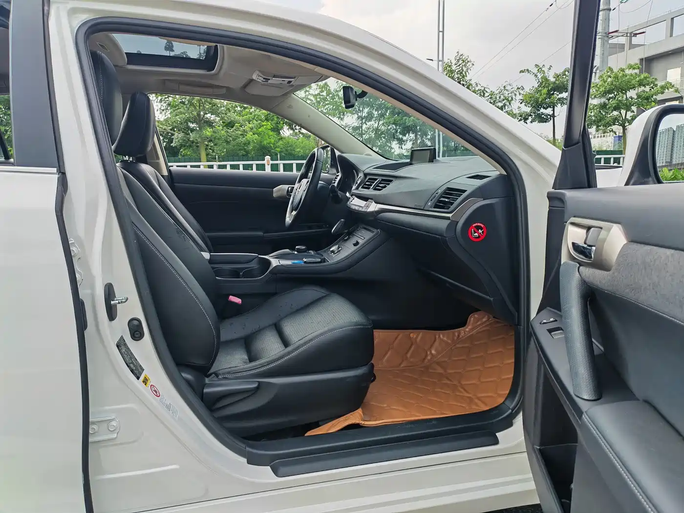Lexus CT 2014 2014 CT200h Comfort Monochrome