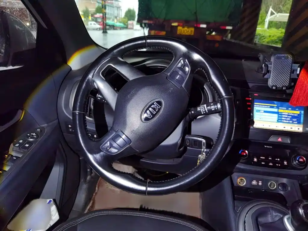 Фото 3 - Kia Sportage