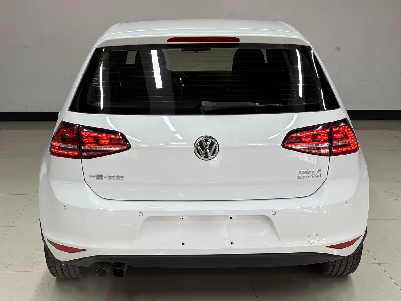 Volkswagen Golf 2017 230TSI Auto Comfort Millionth Anniversary Edition фото 6