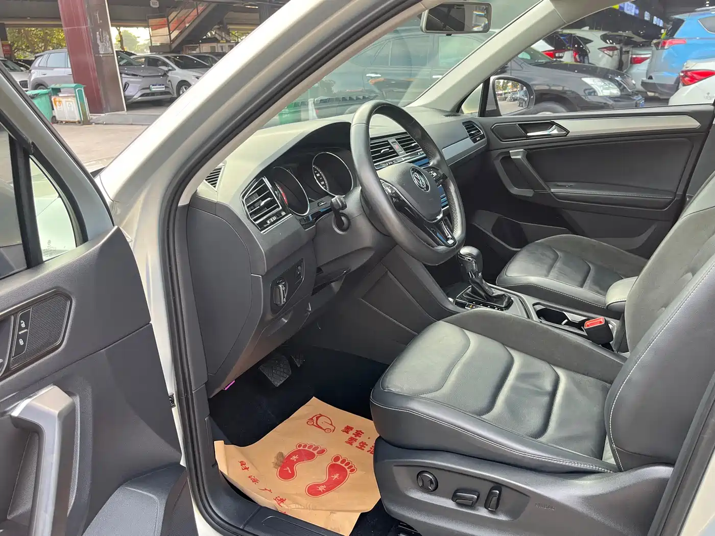 Volkswagen Tiguan L 2019 330TSI Automatic 2WD Panorama Comfort Edition China VI фото 10