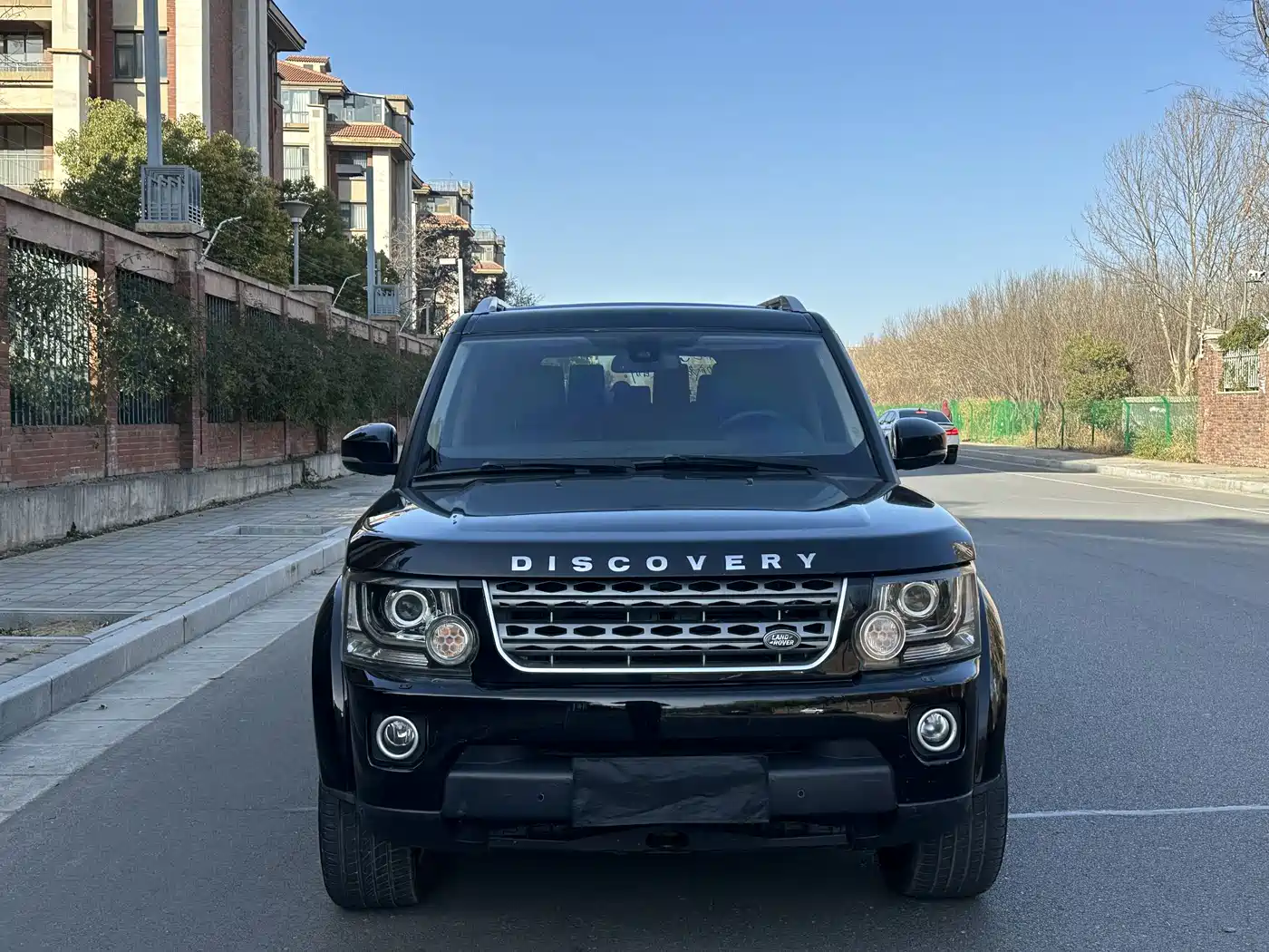 Land Rover Discovery 2015 3.0 SC V6 SE фото 3