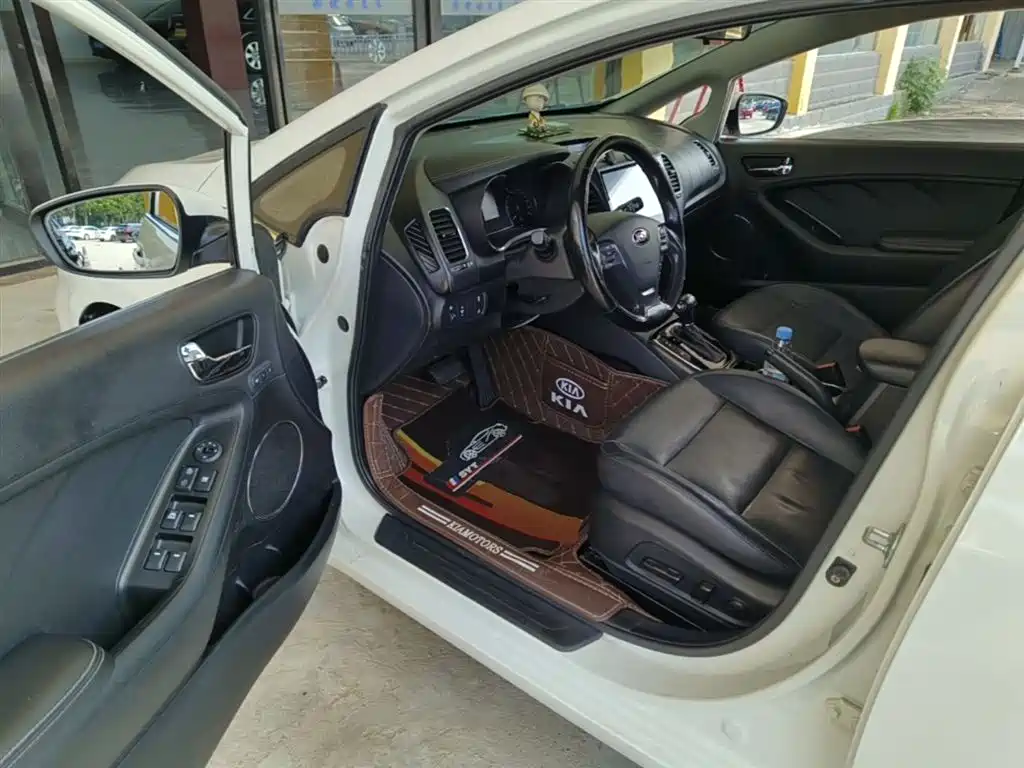 Kia K3 2016 1.6L Automatic GLS фото 16