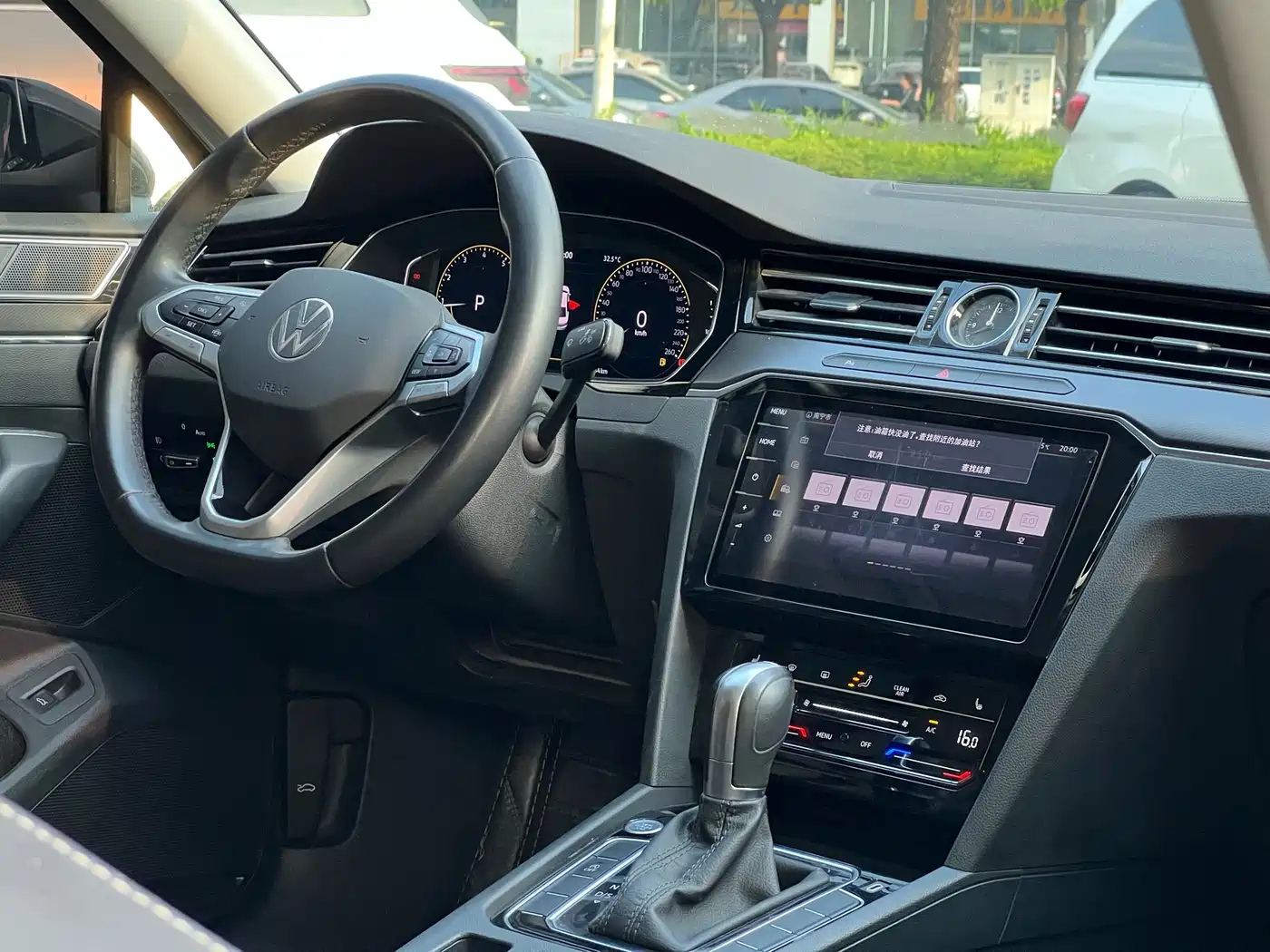 Volkswagen Magotan 2021 330TSI DSG 30th Anniversary Edition фото 8